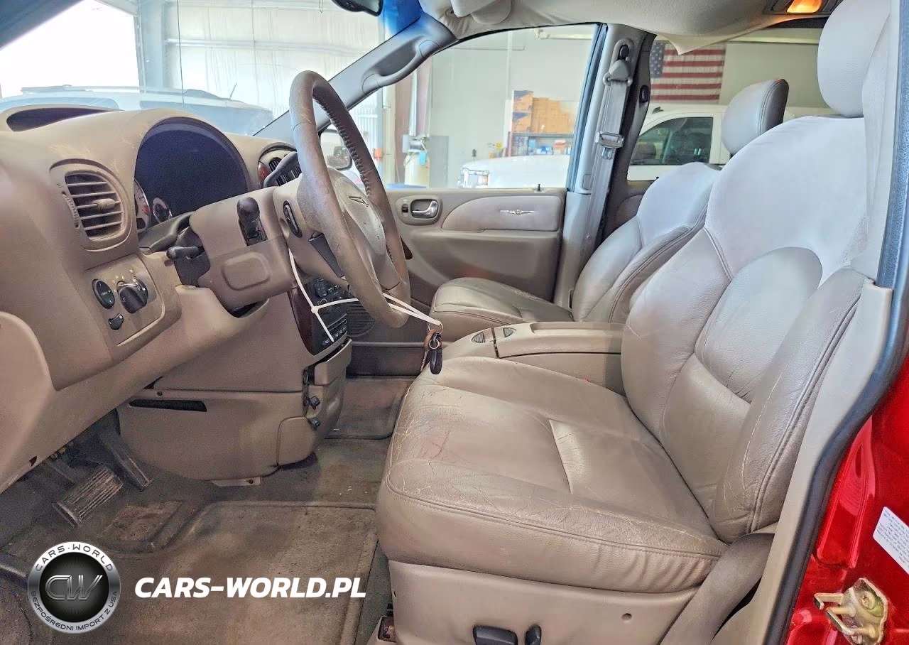 2002 Chrysler Town & Country Limited VIN:2C8GP64L72R781432 - 7