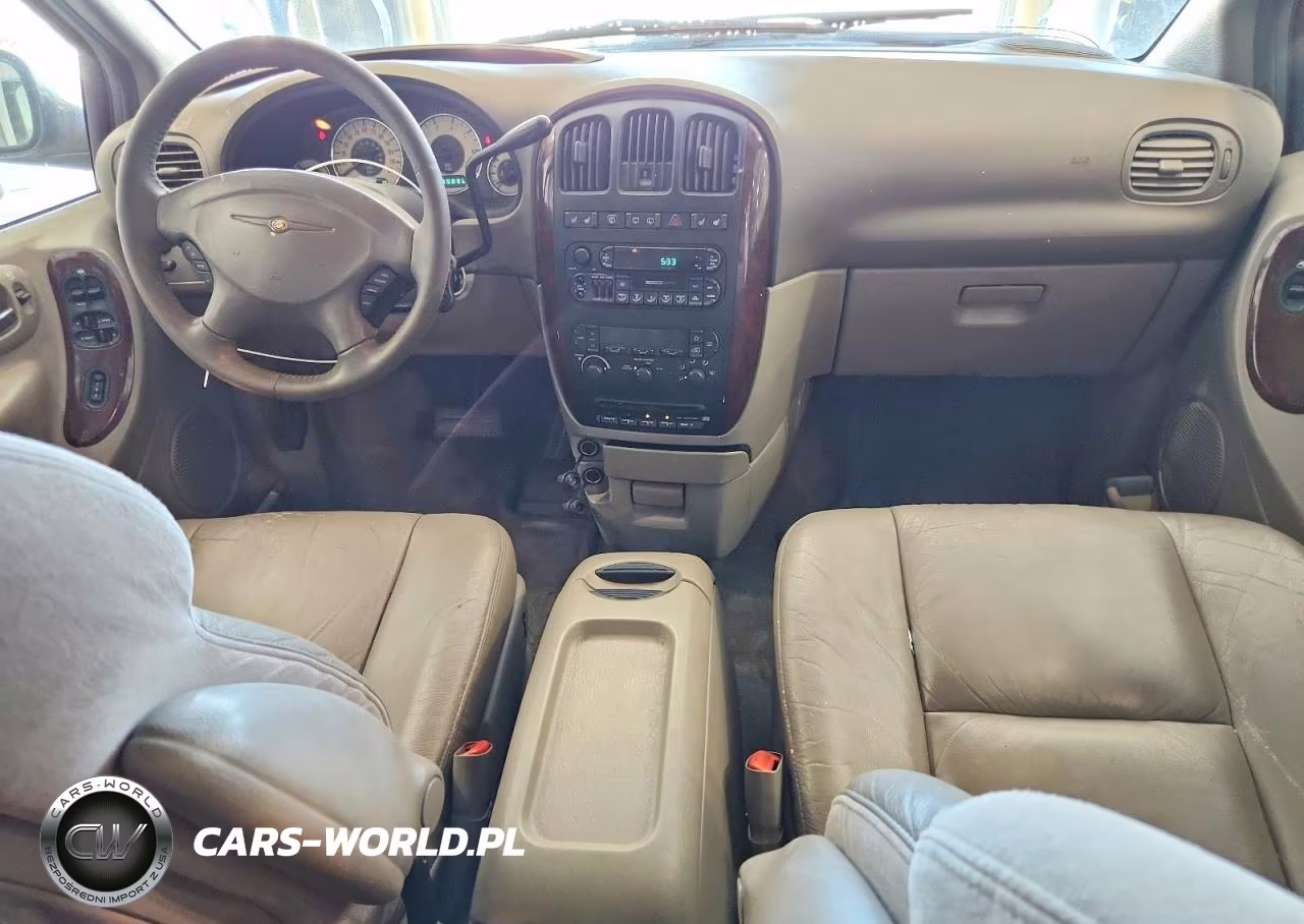 2002 Chrysler Town & Country Limited VIN:2C8GP64L72R781432 - 8