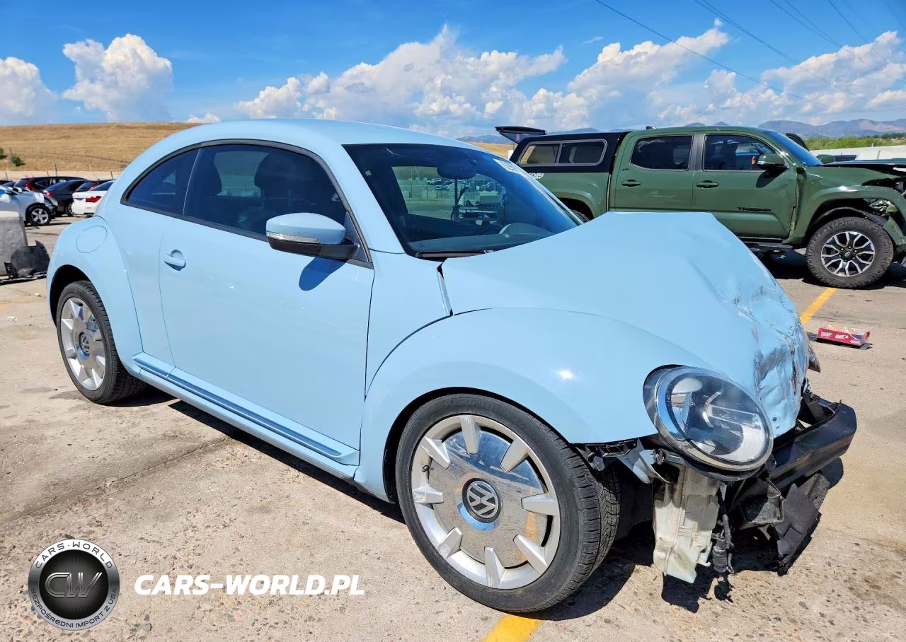 2012 Volkswagen Beetle VIN:3VWJP7AT5CM603851 - 4