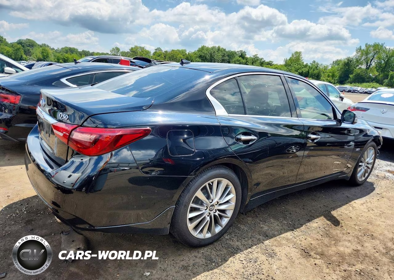 2018 Infiniti Q50 3.0T Luxe VIN:JN1EV7AR6JM437639 - 3