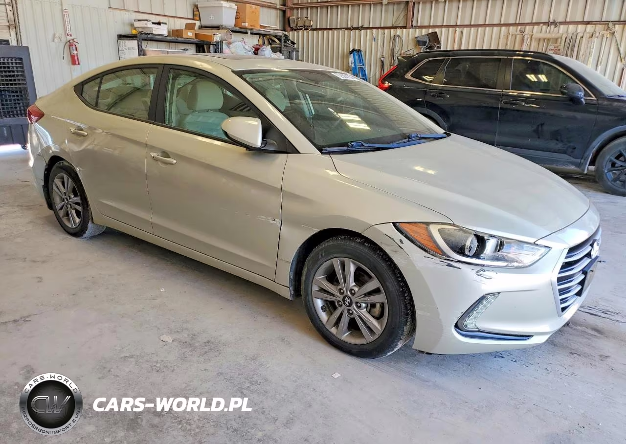2017 Hyundai Elantra Value Edition VIN:KMHD84LF2HU262460 - 4