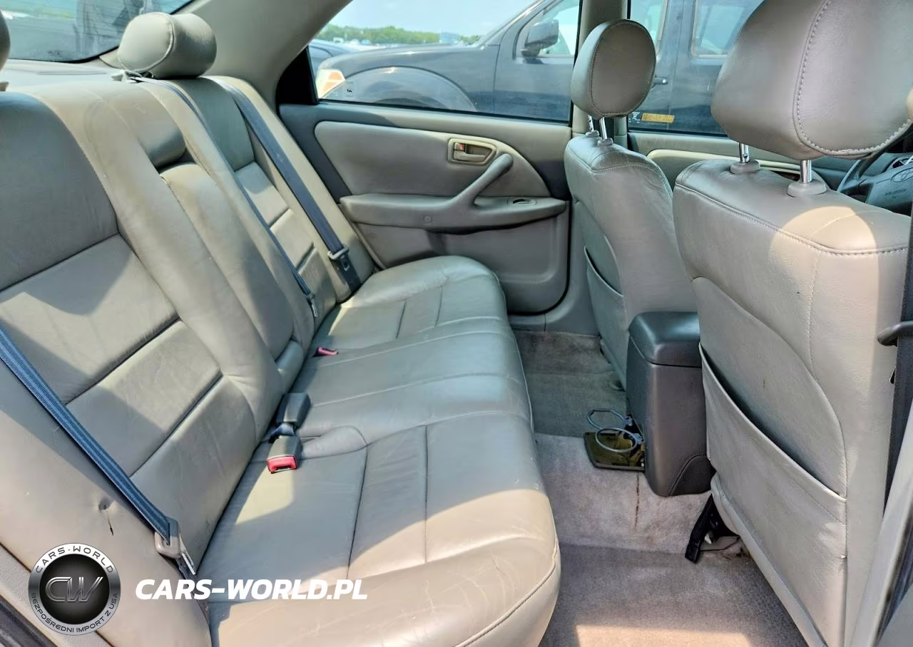 1998 Toyota Camry Le VIN:4T1BG22K1WU310170 - 10
