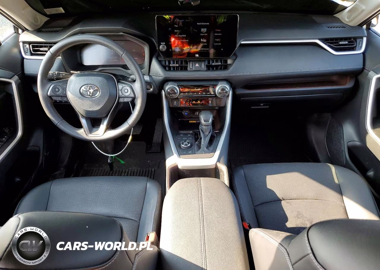 2025 Toyota Rav4 Limited VIN:2T3N1RFV3SW614761 - 8