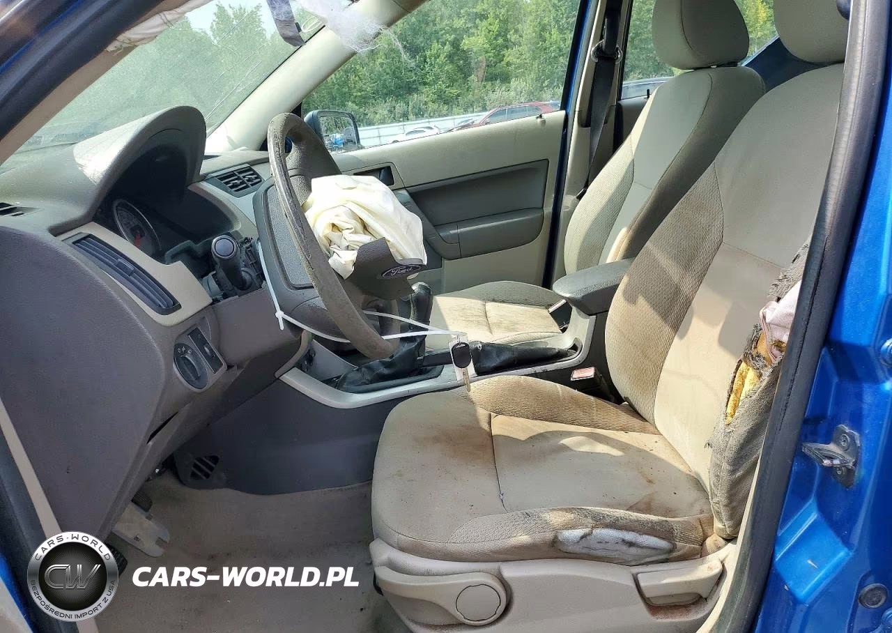 2010 Ford Focus S VIN:1FAHP3EN7AW295560 - 7