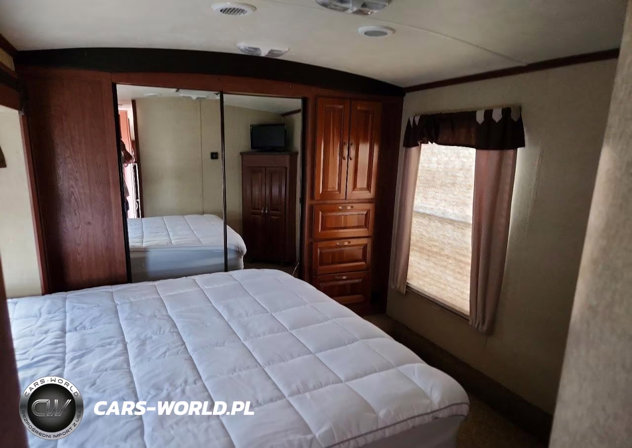 2013 Forest River Wildcat 313Re VIN:4X4FWCG2XDV027078 - 8