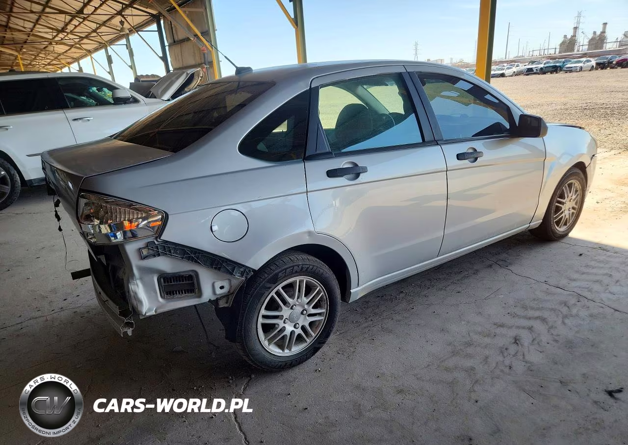 2008 Ford Focus Se VIN:1FAHP35N38W289698 - 3