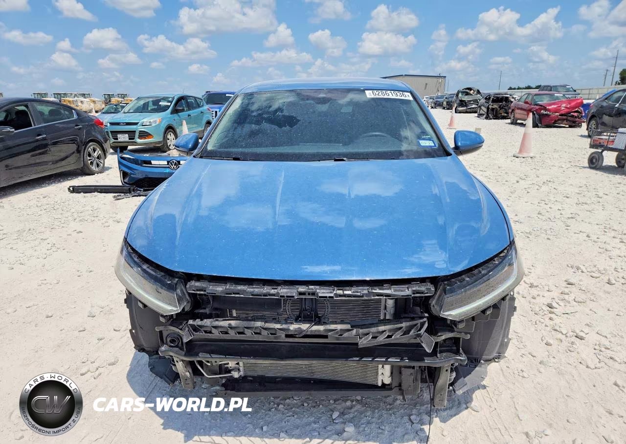 2025 Volkswagen Jetta Se VIN:3VWEX7BU2SM057596 - 5