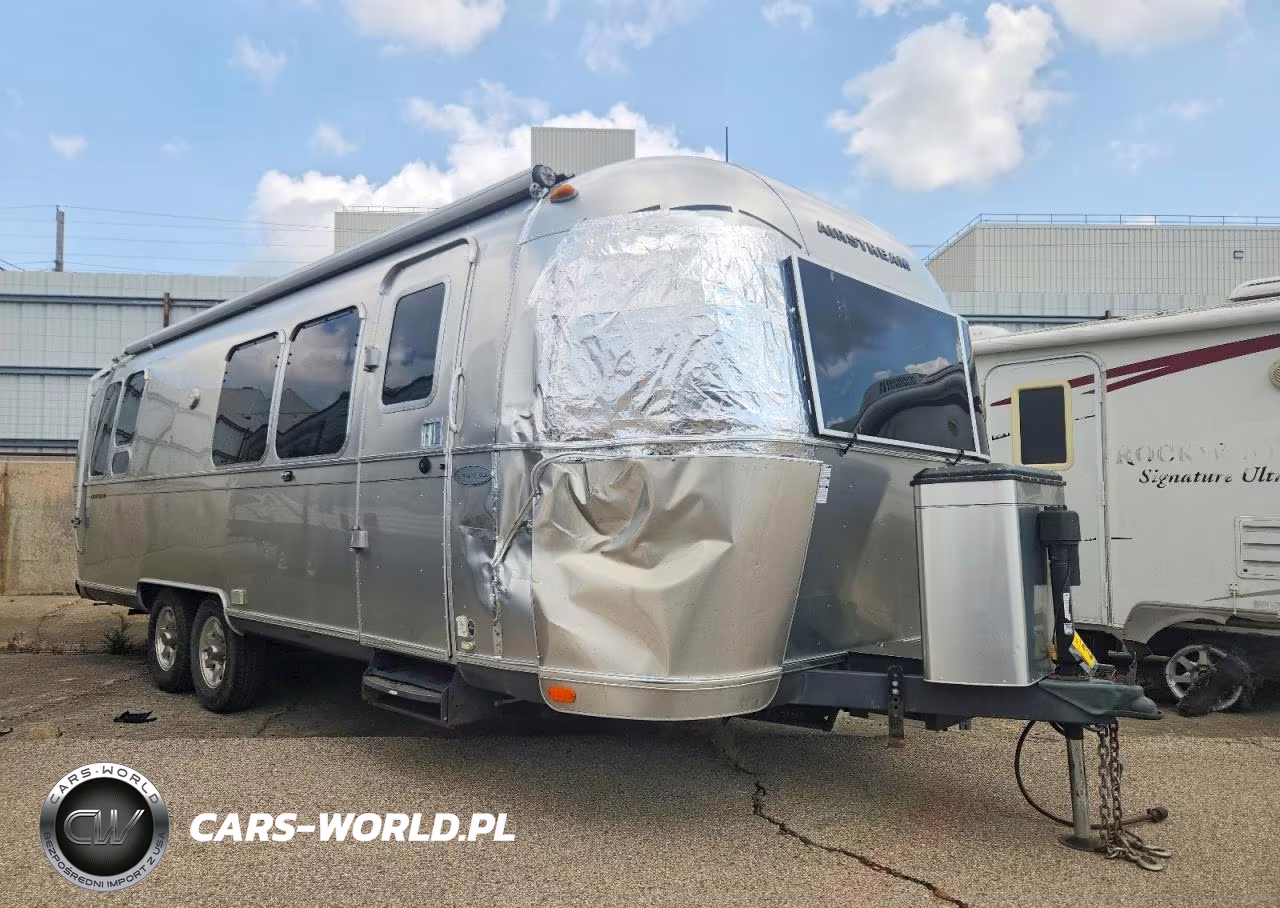 2014 Airstream Flying Cloud VIN:1STJ9YM25EJ529984 - 9