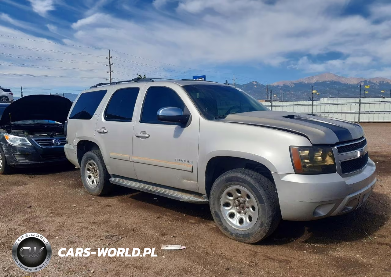 2008 Chevrolet Tahoe K1500 VIN:1GNFK13008R170007 - 4