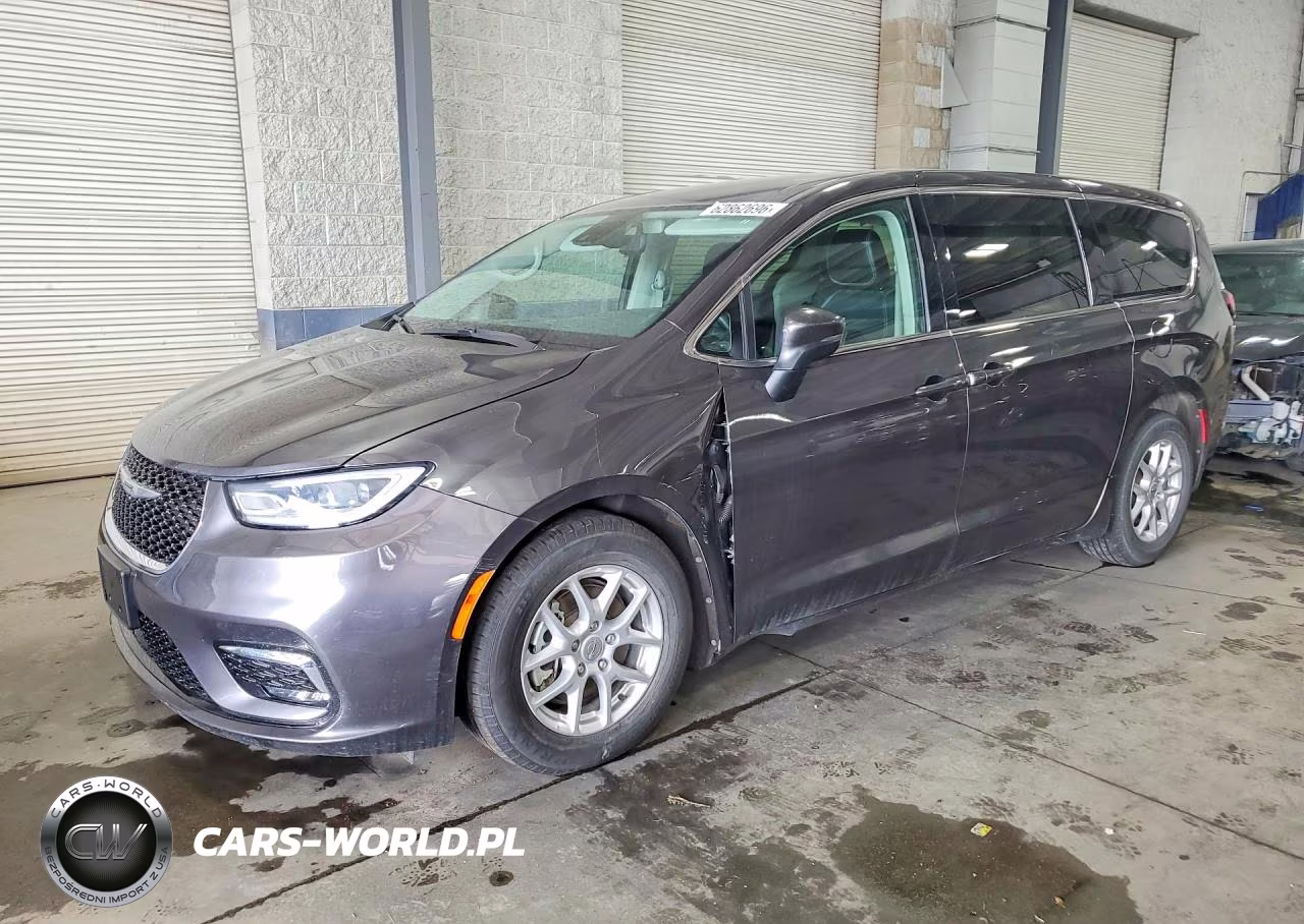 2023 Chrysler Pacifica Touring L