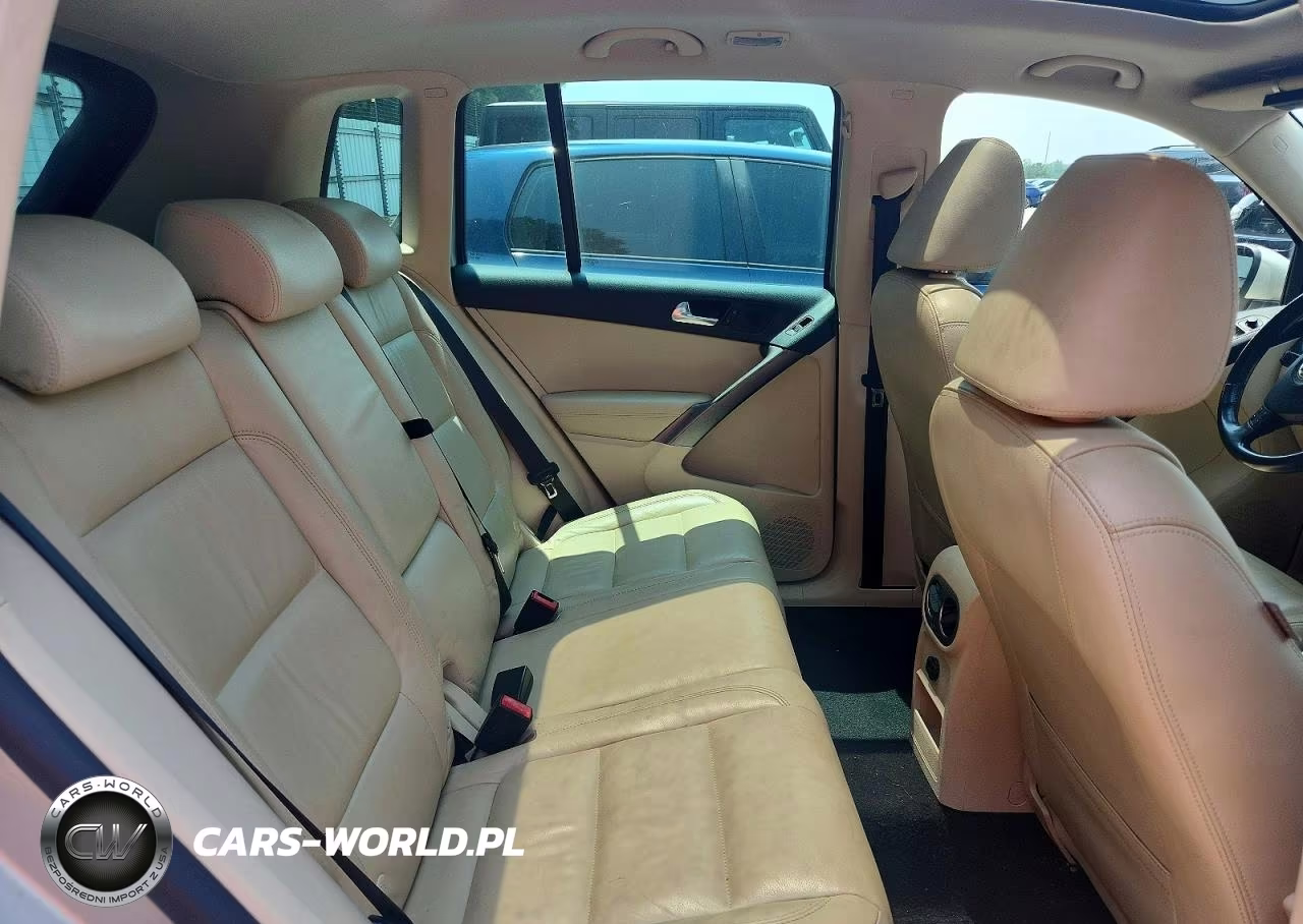 2010 Volkswagen Tiguan Se VIN:WVGBV7AXXAW510350 - 10