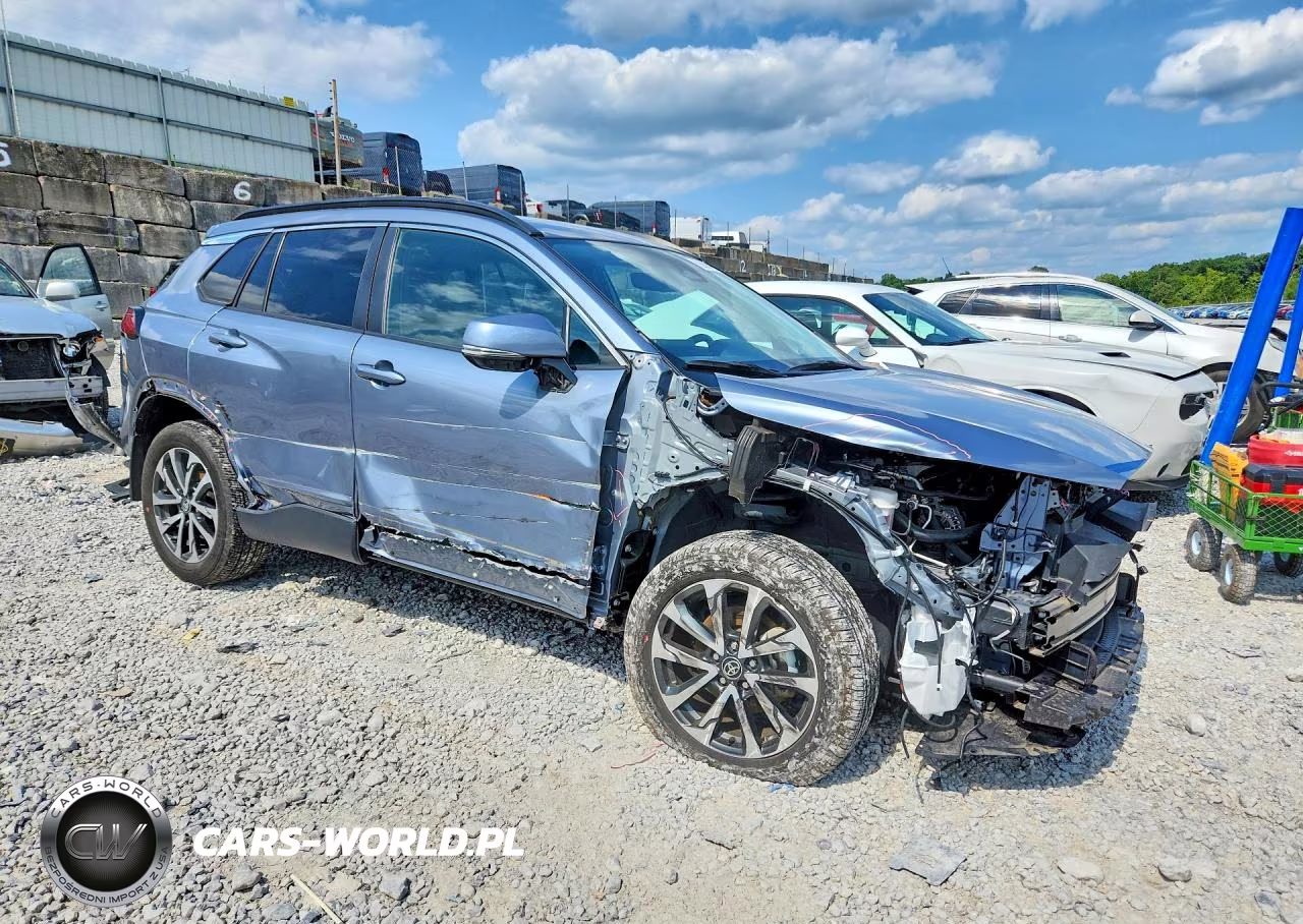 2023 Toyota Corolla Cross Xle VIN:7MUDAABG9PV077221 - 4