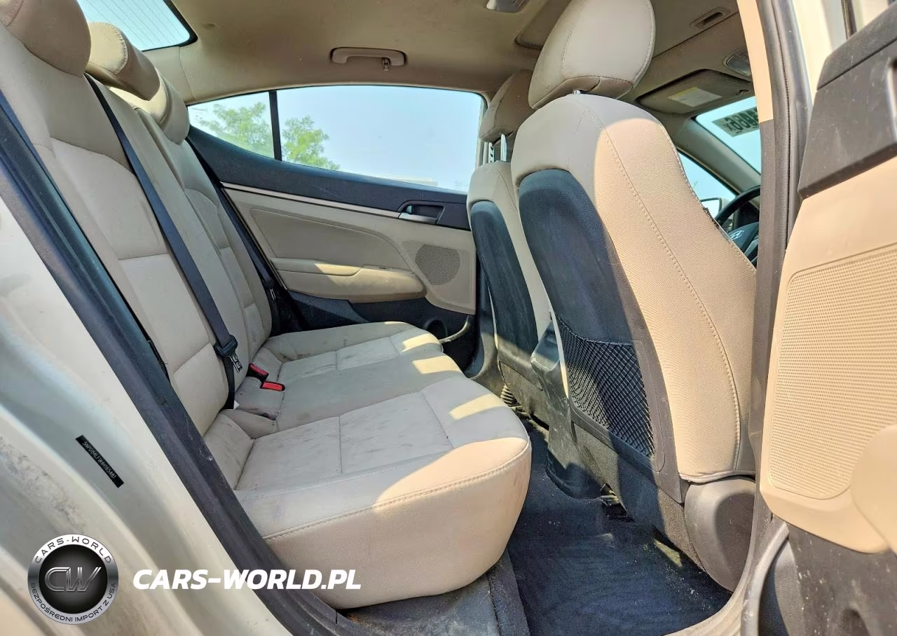 2017 Hyundai Elantra Value Edition VIN:5NPD84LF9HH165481 - 10