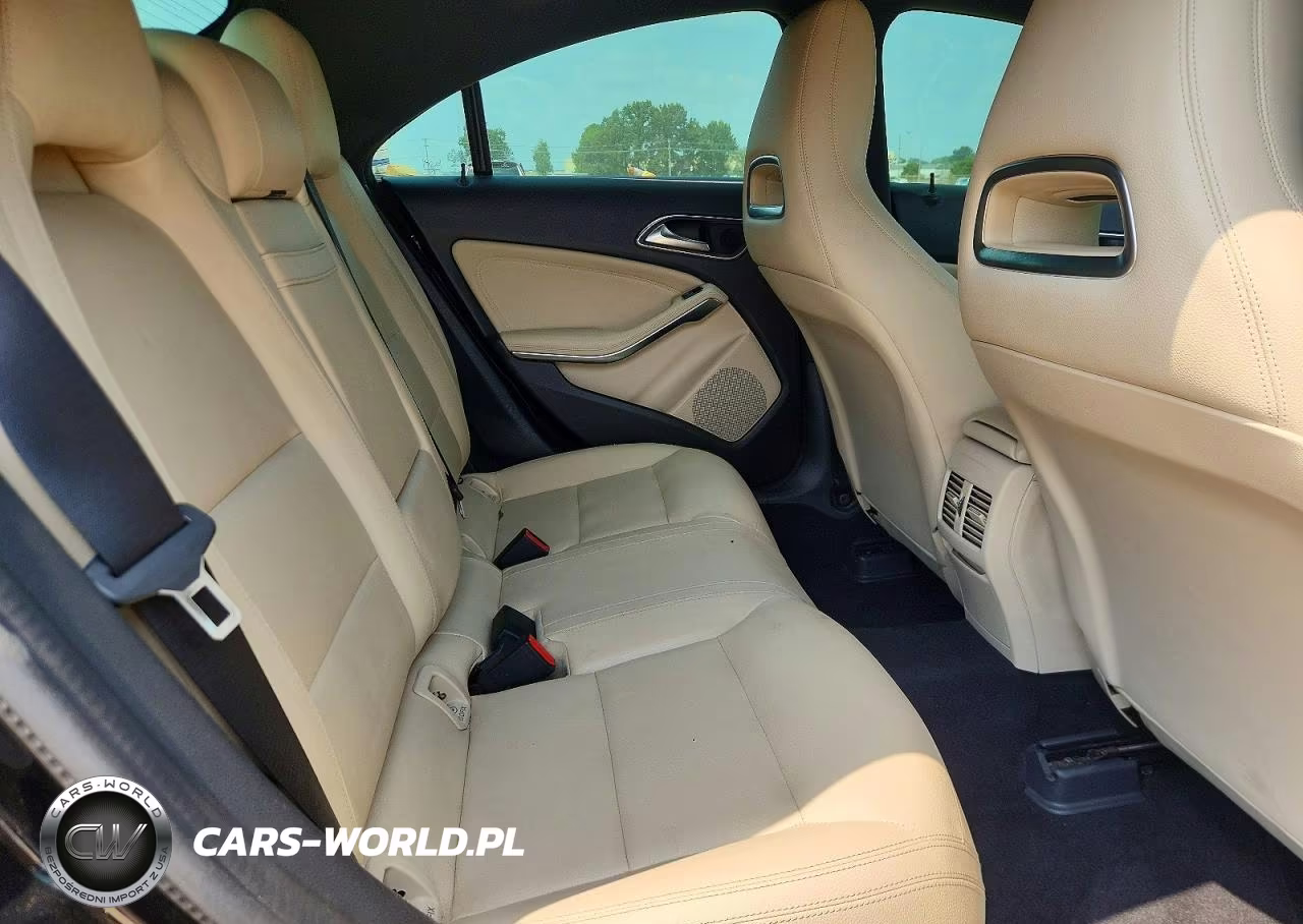 2019 Mercedes-Benz Cla 250 VIN:WDDSJ4EB4KN752948 - 10