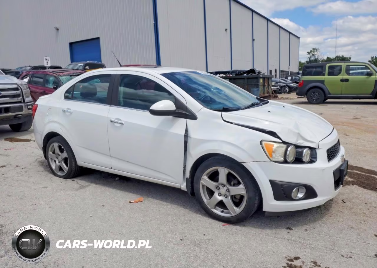 2013 Chevrolet Sonic Ltz VIN:1G1JE5SB6D4186345 - 4