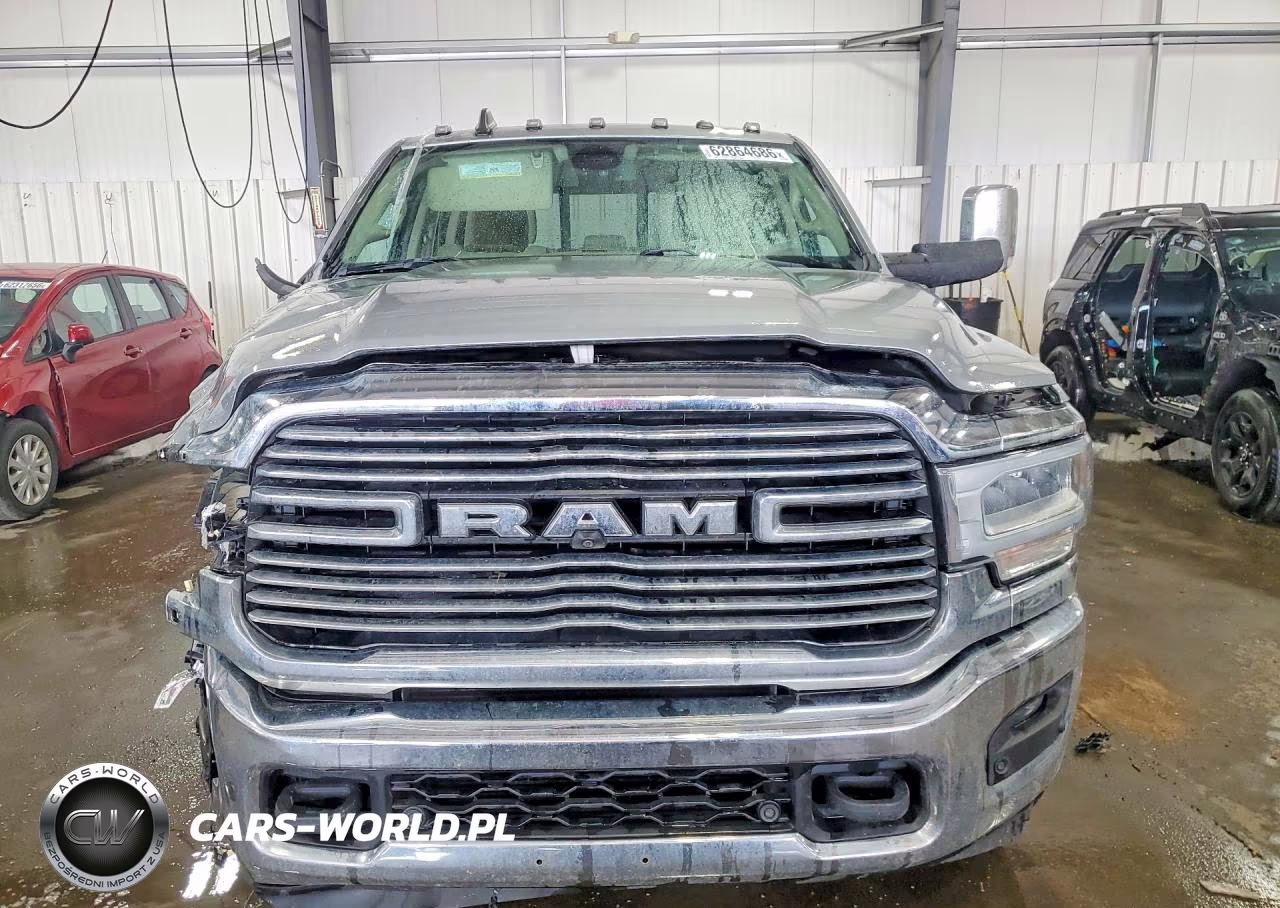 2021 Ram 3500 Laramie VIN:3C63RRJL7MG537876 - 5