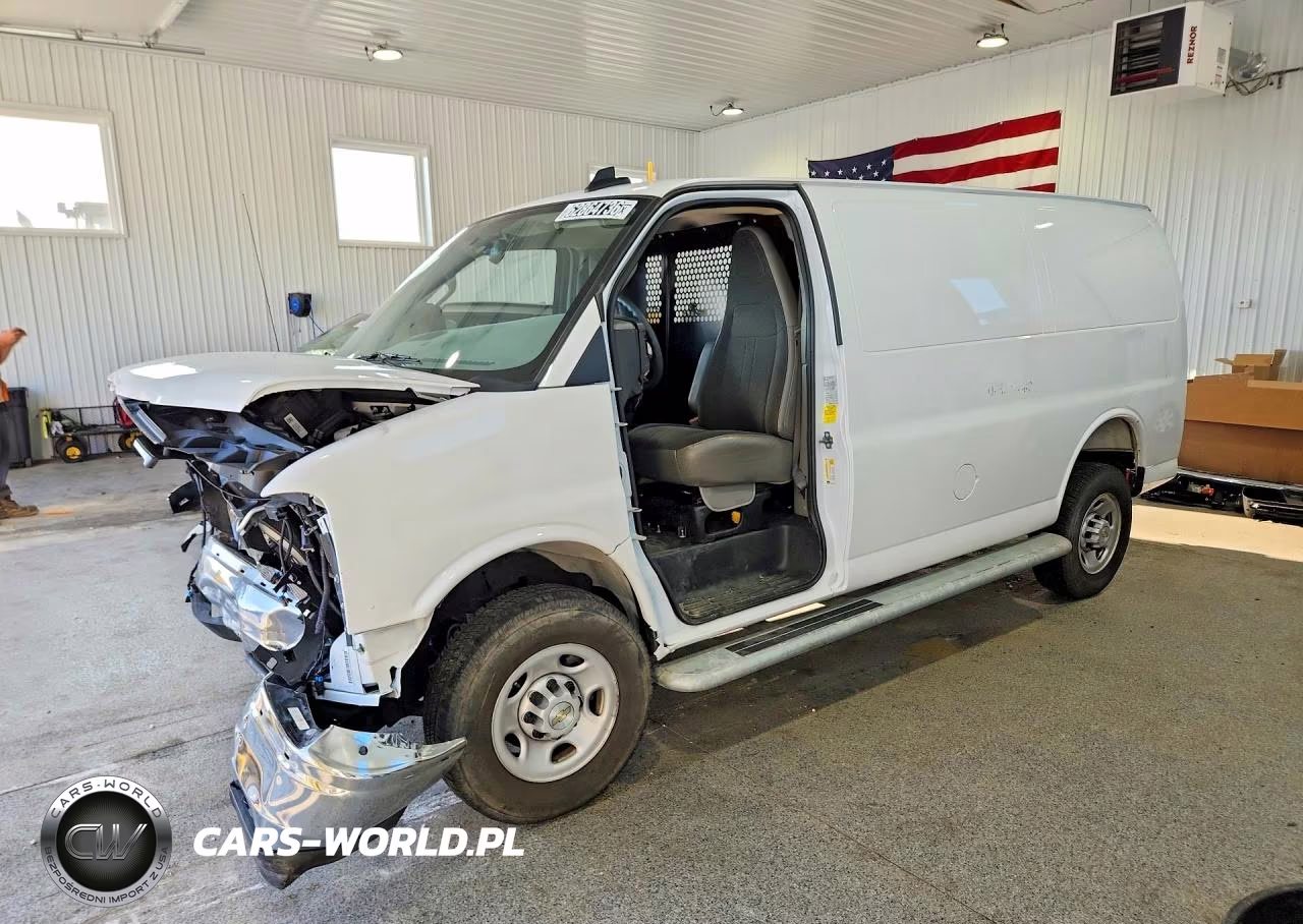 2025 Chevrolet Express G2500 – zdjęcie 1 z 14