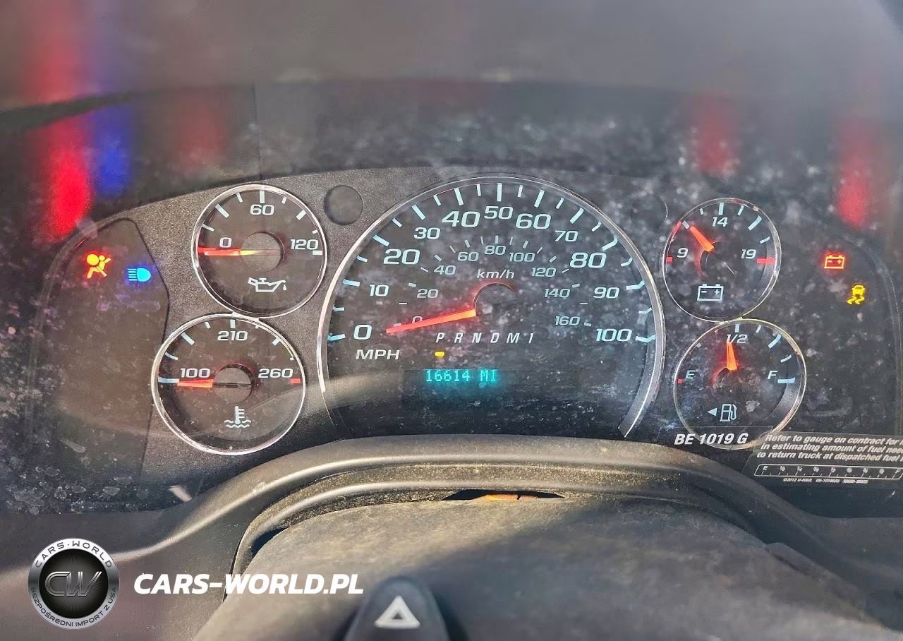 2025 Chevrolet Express G2500 VIN:1GCWGAFP2S1160202 - 9