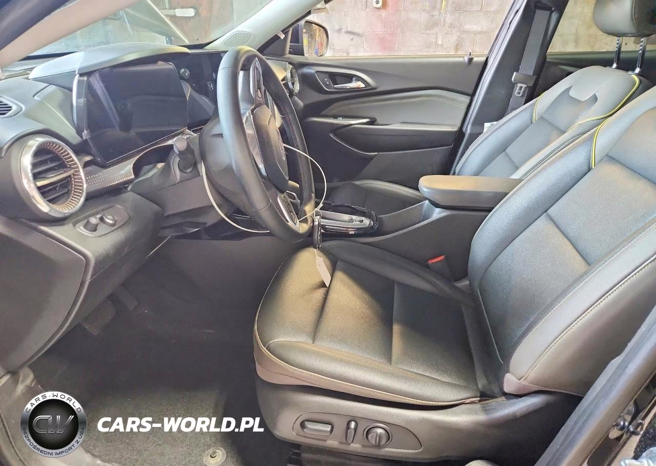 2025 Chevrolet Trax Activ VIN:KL77LKEP6SC068499 - 7