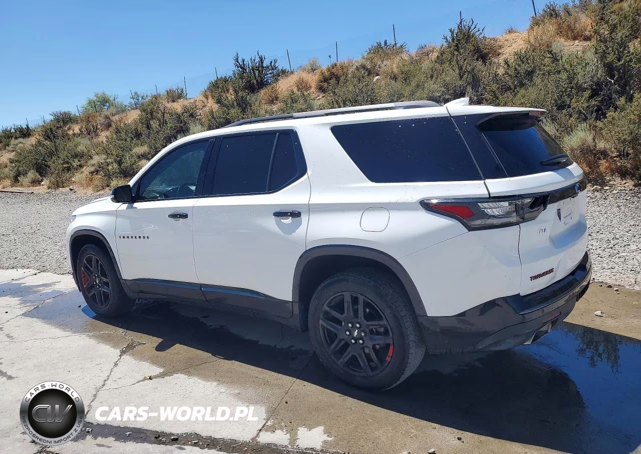 2018 Chevrolet Traverse Premier VIN:1GNEVJKW6JJ105692 - 2