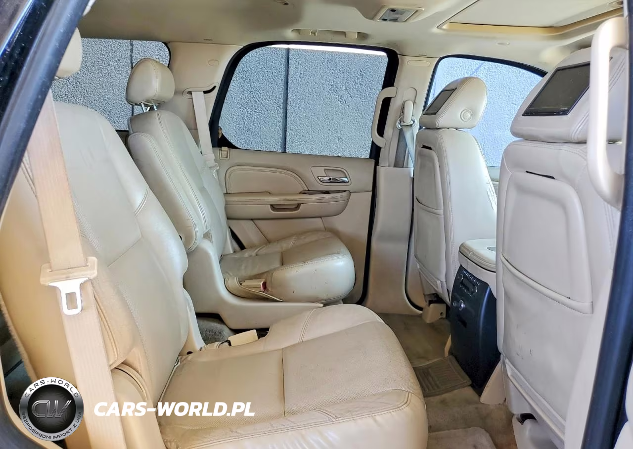 2007 Cadillac Escalade Luxury VIN:1GYFK63857R408132 - 11