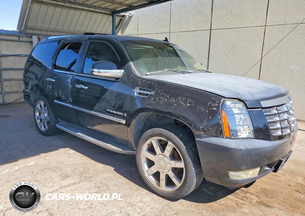2007 Cadillac Escalade Luxury VIN:1GYFK63857R408132 - 4