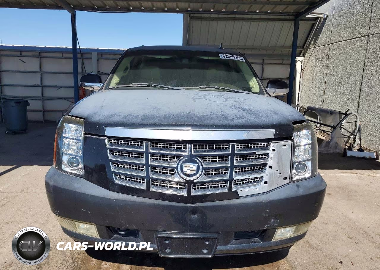 2007 Cadillac Escalade Luxury VIN:1GYFK63857R408132 - 5