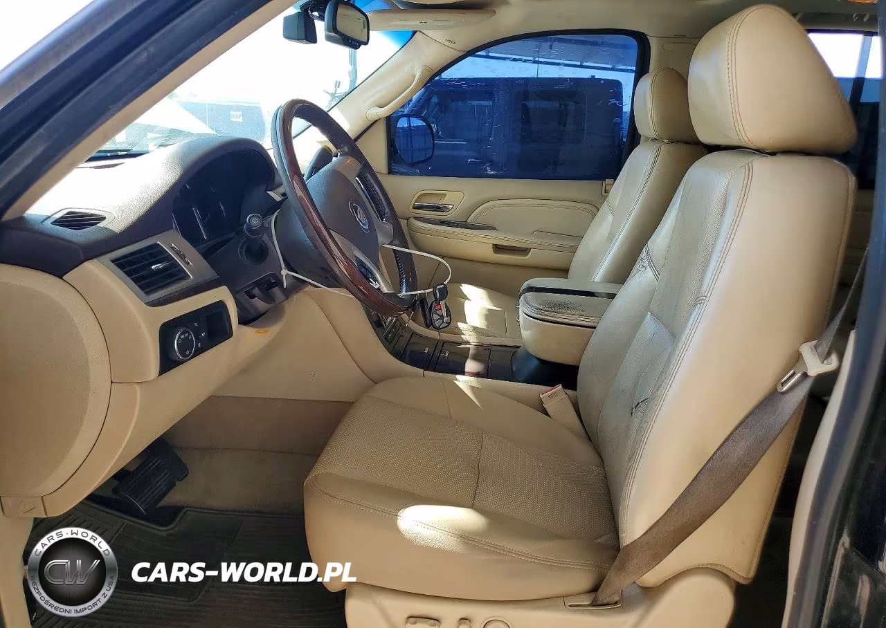 2007 Cadillac Escalade Luxury VIN:1GYFK63857R408132 - 7