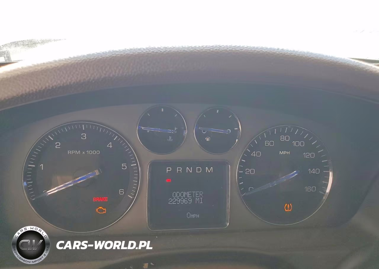 2007 Cadillac Escalade Luxury VIN:1GYFK63857R408132 - 9