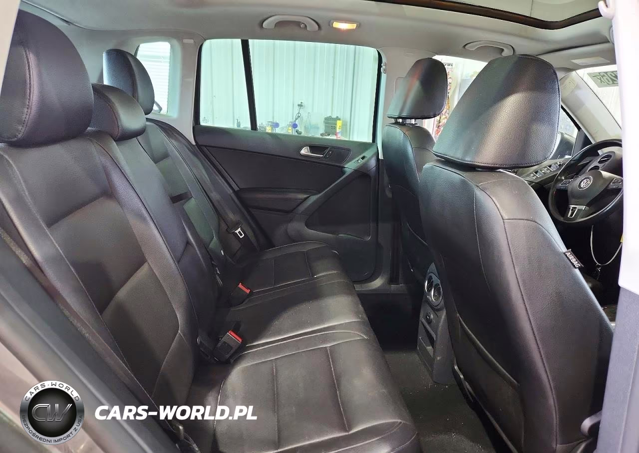 2012 Volkswagen Tiguan S VIN:WVGBV7AX7CW081879 - 11