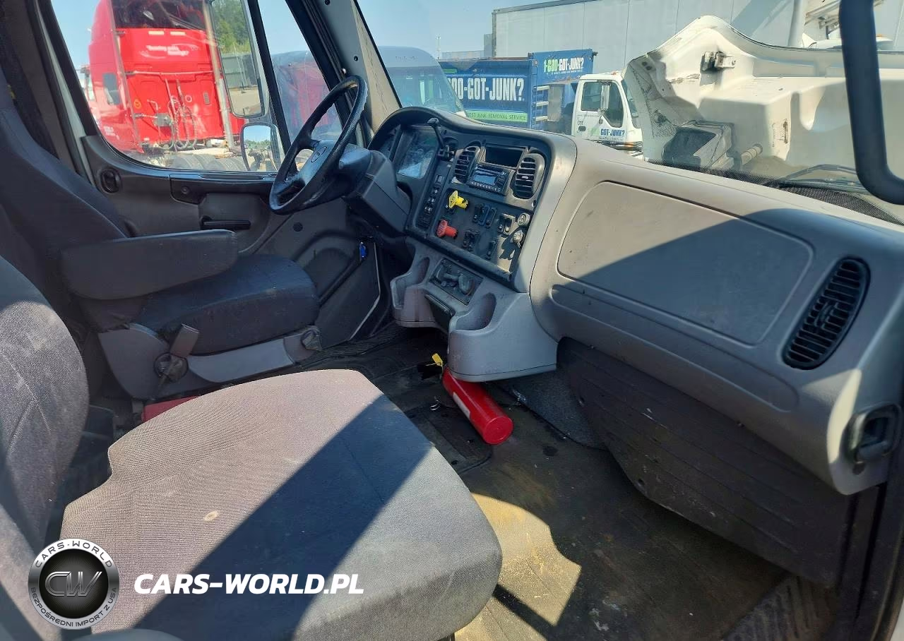 2016 Freightliner Business Class M2 Flatbed Truck VIN:1FVHCYCY8GHHB3110 - 8