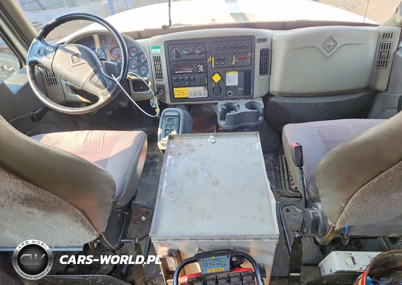 2016 International 7400 Crane Truck VIN:3HAWGSTT0GL275108 - 8