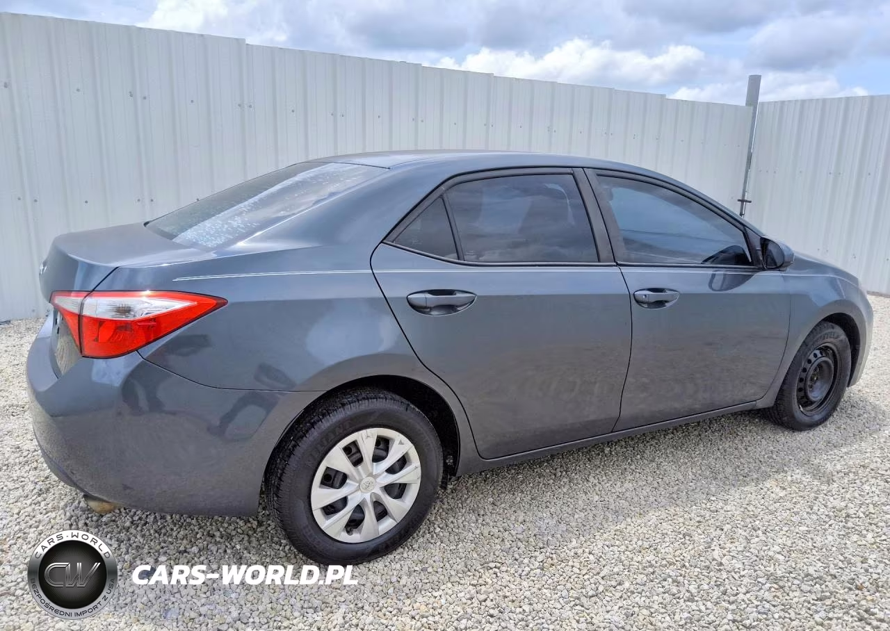 2015 Toyota Corolla L VIN:2T1BURHE6FC243117 - 3