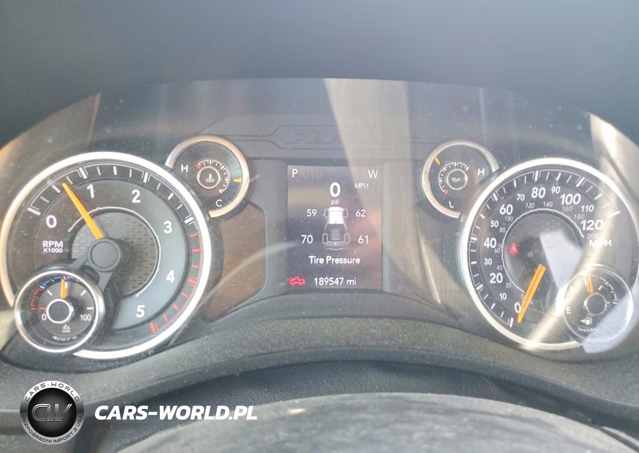2019 Ram 2500 Big Horn VIN:3C6UR5DL5KG605596 - 9