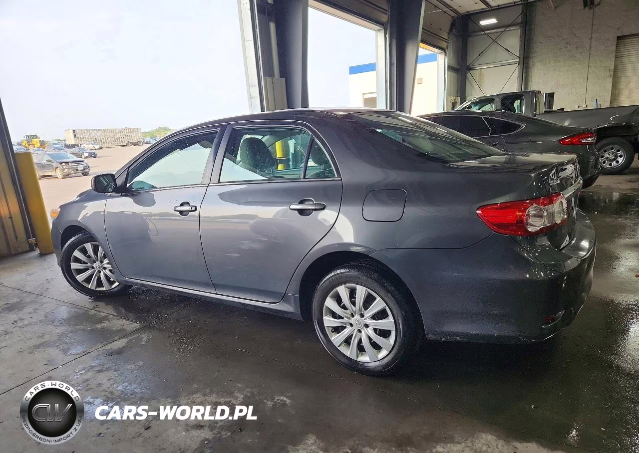 2013 Toyota Corolla Le VIN:2T1BU4EE9DC080659 - 2