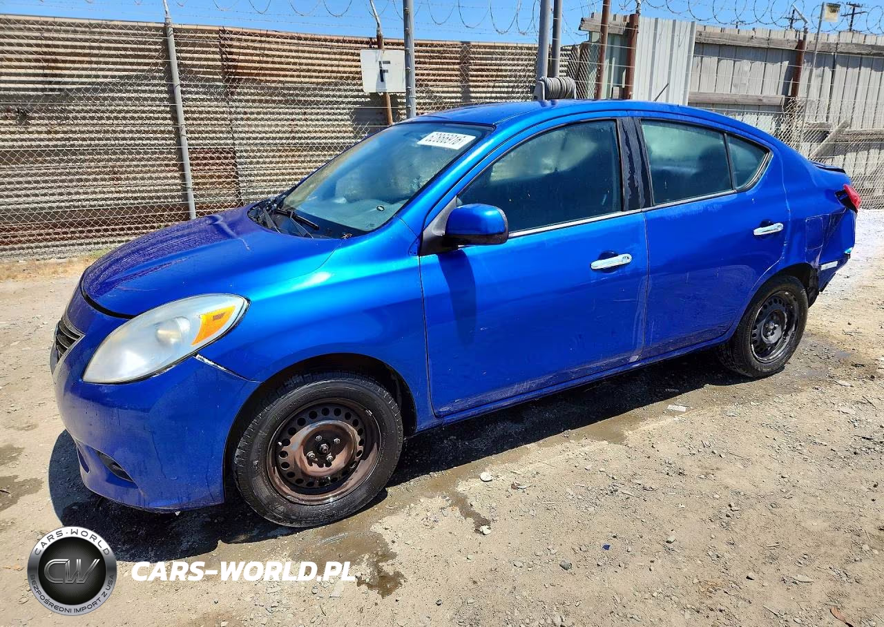 2012 Nissan Versa 1.6 S