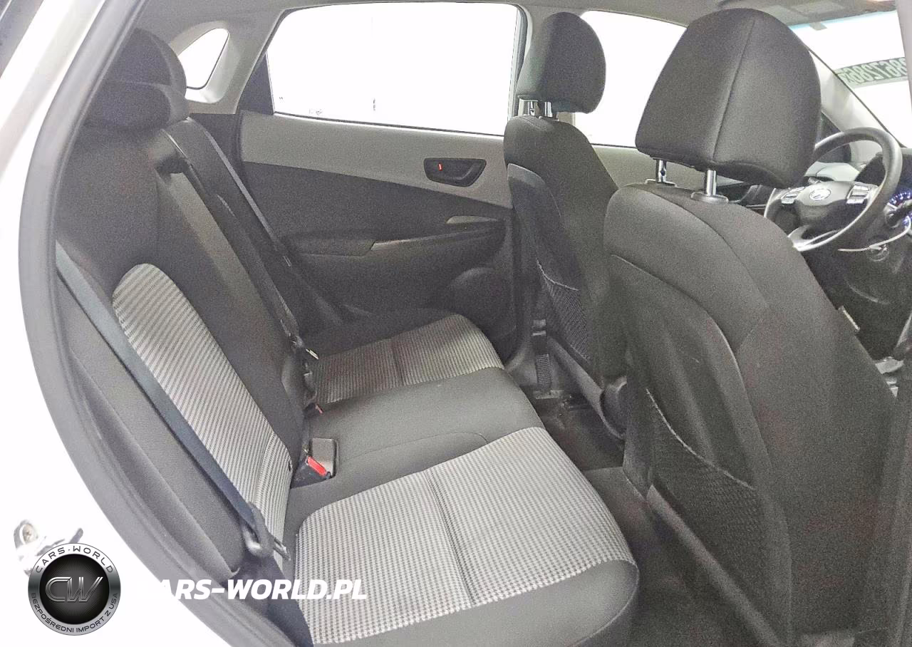 2018 Hyundai Kona Se VIN:KM8K1CAA4JU095697 - 10