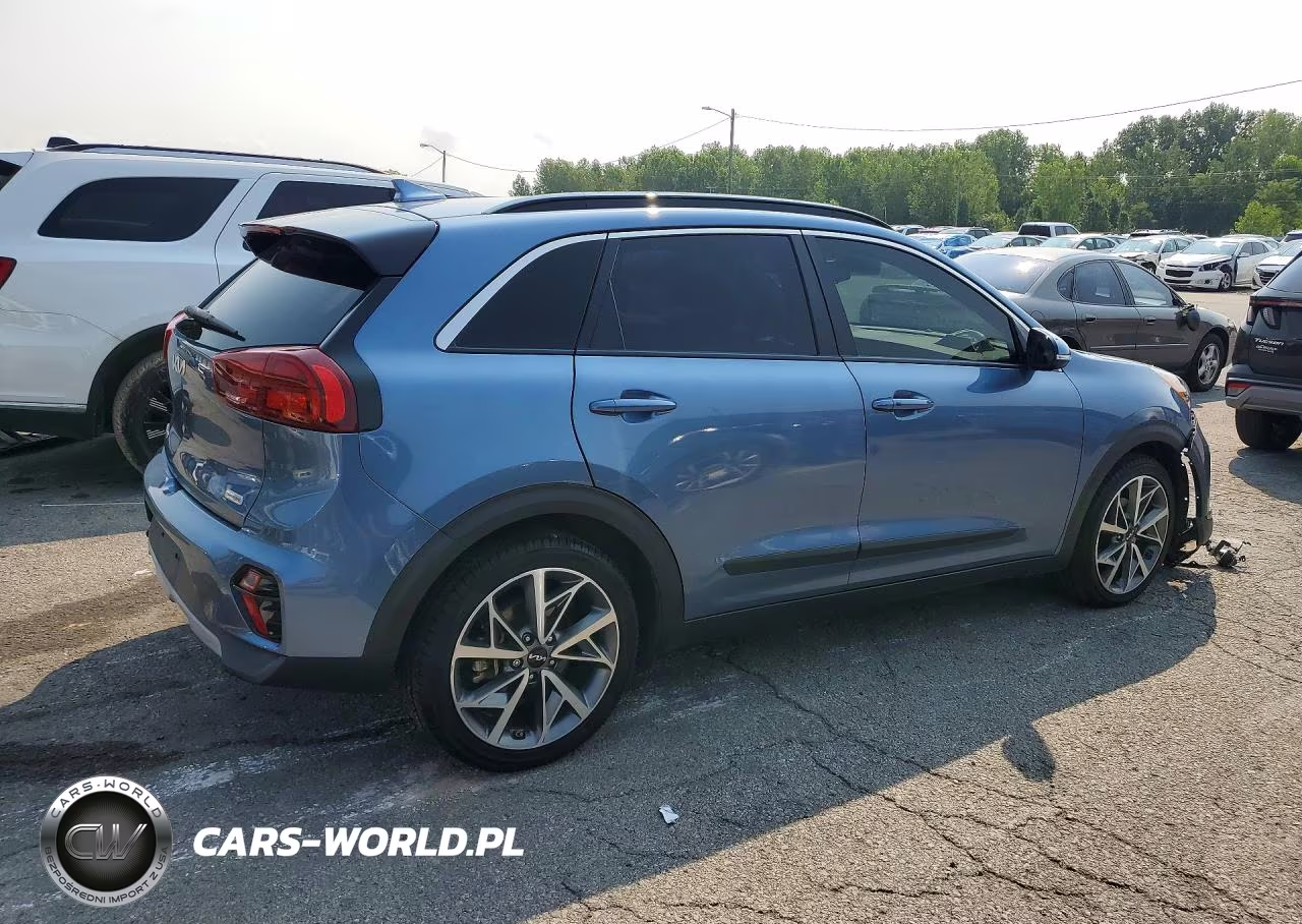 2022 Kia Niro Touring Special Edition VIN:KNDCC3LC7N5546509 - 3
