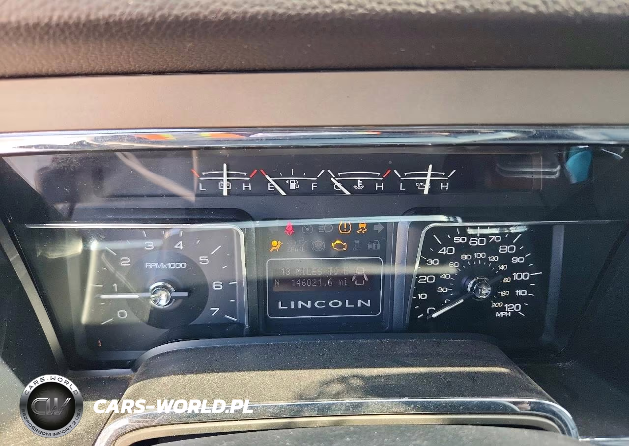 2014 Lincoln Navigator L VIN:5LMJJ3J51EEL03210 - 9
