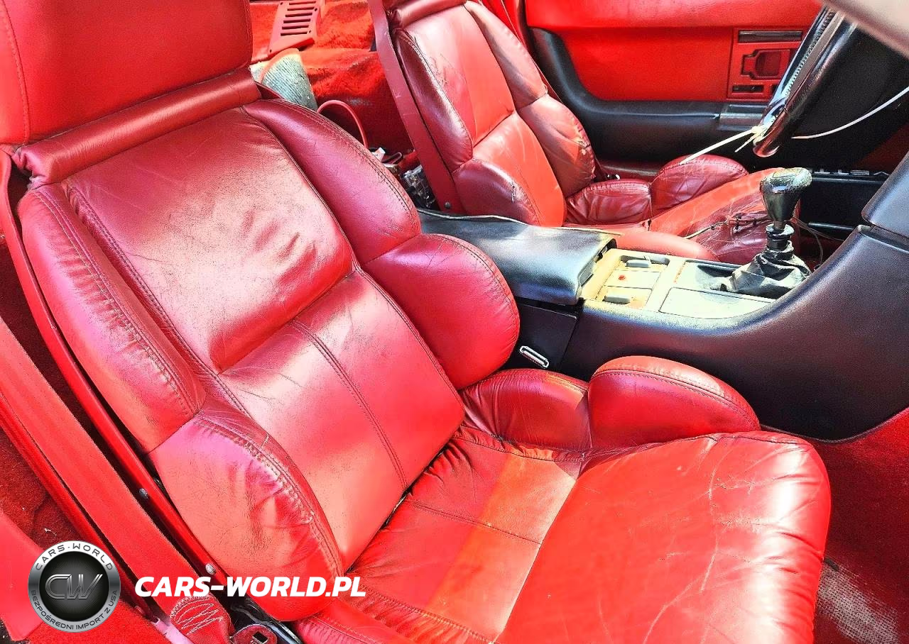 1990 Chevrolet Corvette VIN:1G1YY2389L5101675 - 11