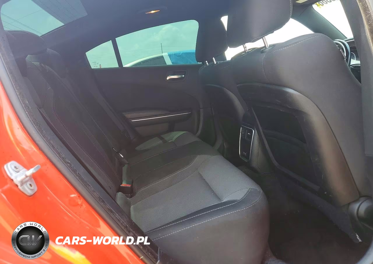 2019 Dodge Charger Sxt VIN:2C3CDXJG7KH533164 - 10