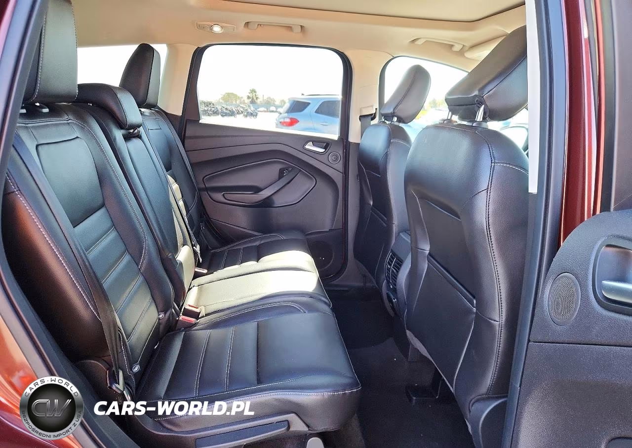 2018 Ford Escape Titanium VIN:1FMCU9J97JUA56994 - 10