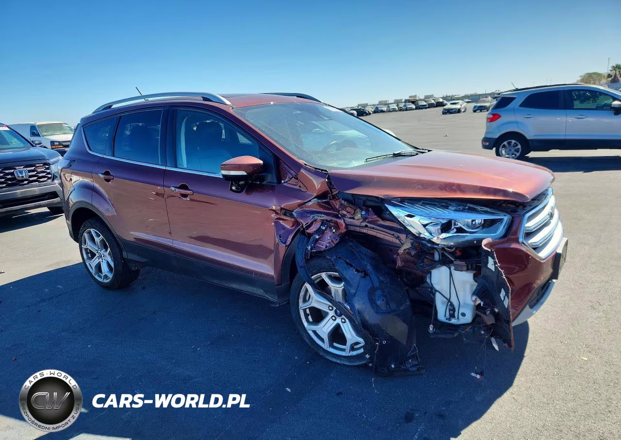 2018 Ford Escape Titanium VIN:1FMCU9J97JUA56994 - 4