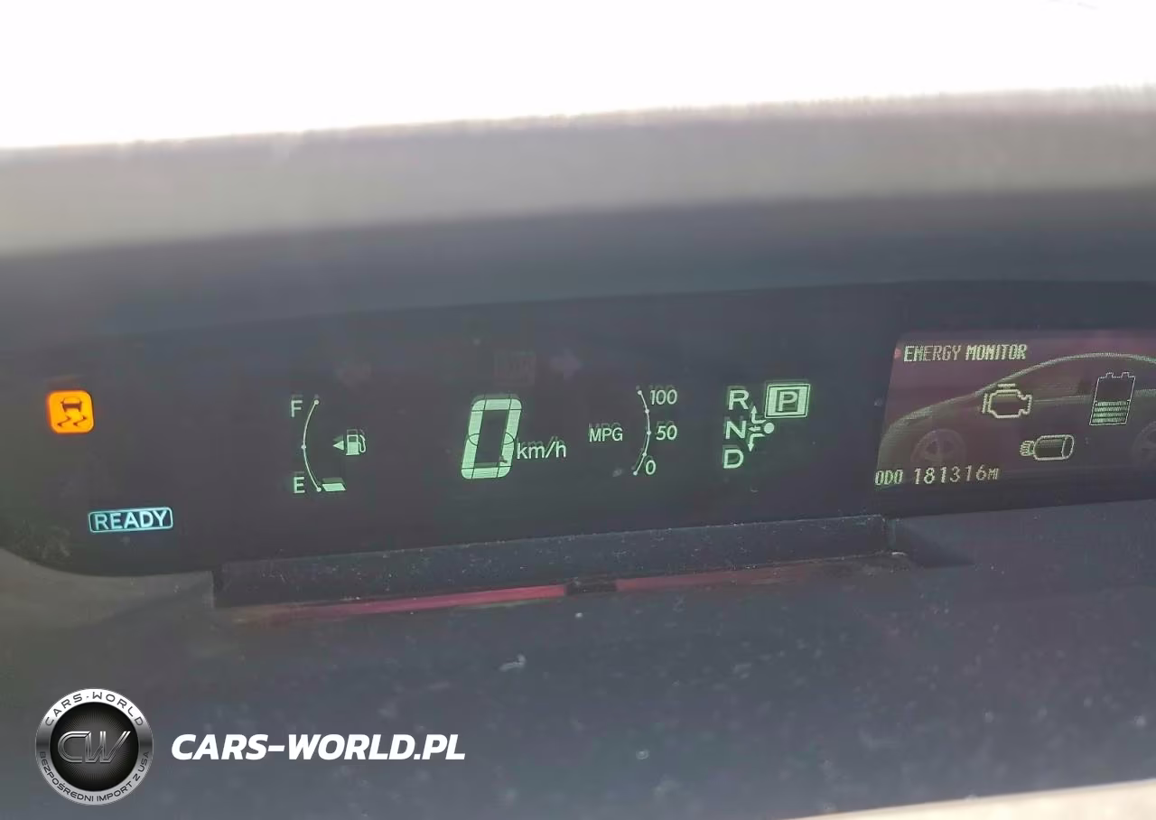2015 Toyota Prius Two VIN:JTDKN3DU3F0434981 - 9