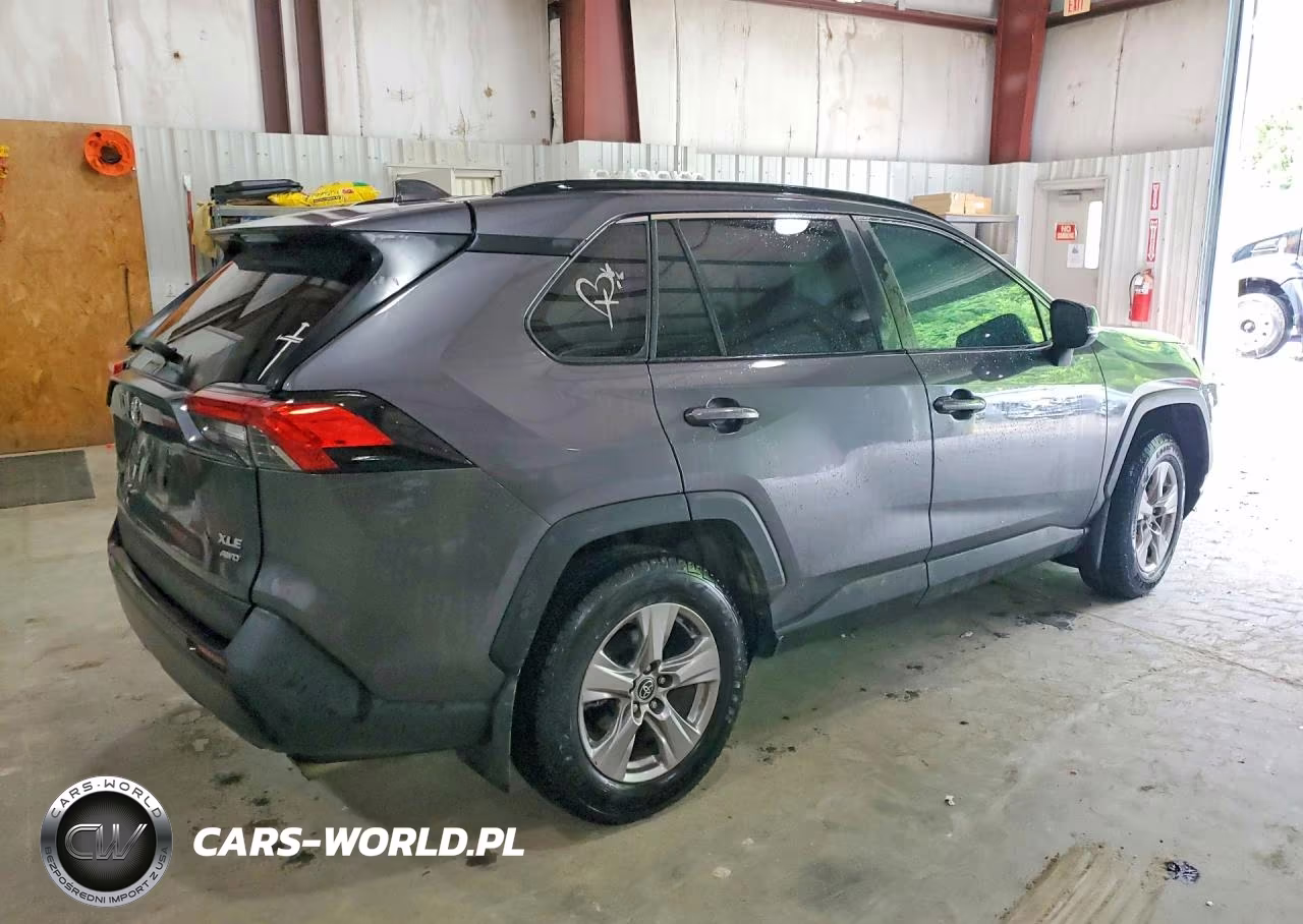 2022 Toyota Rav4 Xle VIN:2T3P1RFV0NC316053 - 3