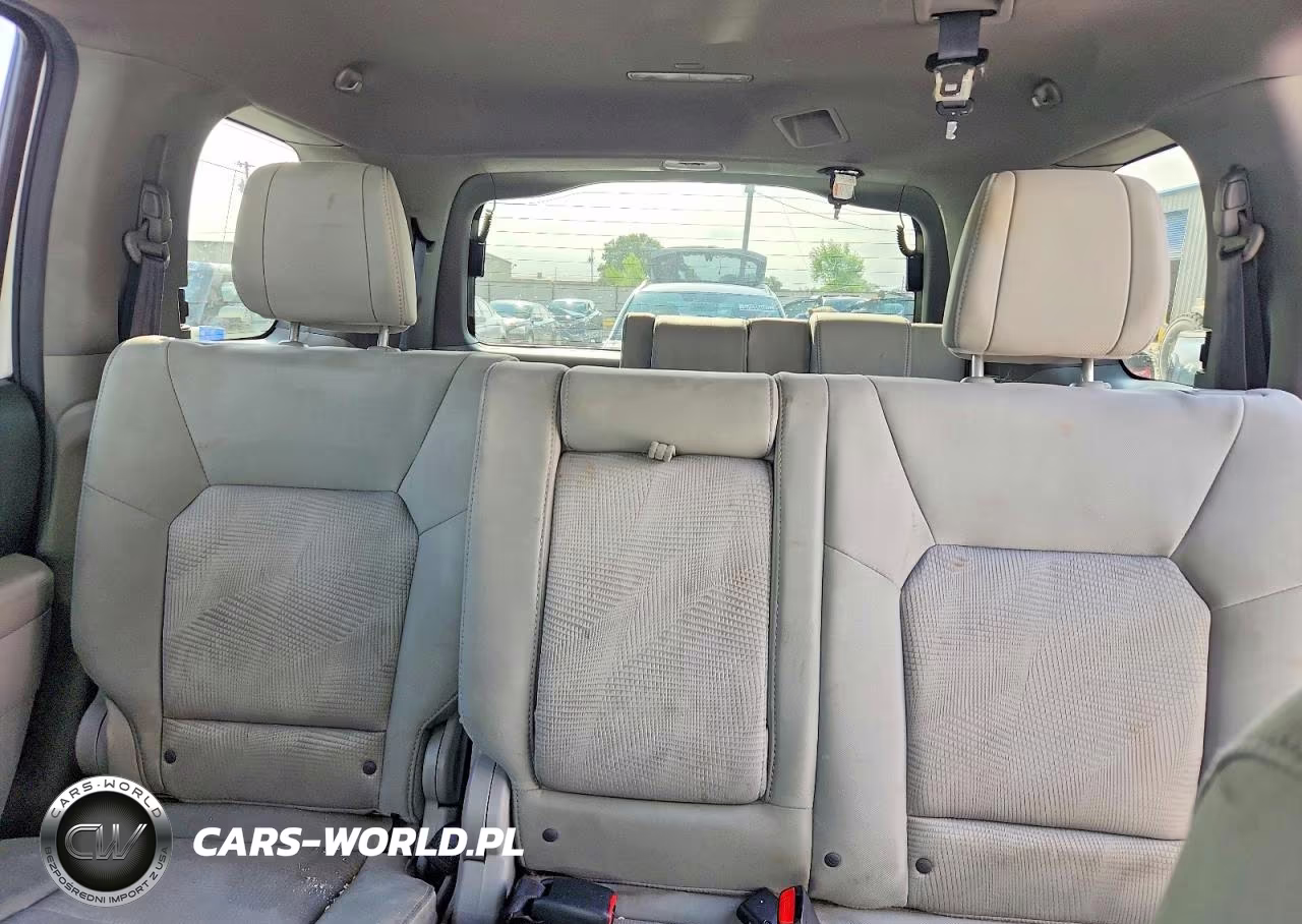 2012 Honda Pilot Lx VIN:5FNYF4H22CB037720 - 10