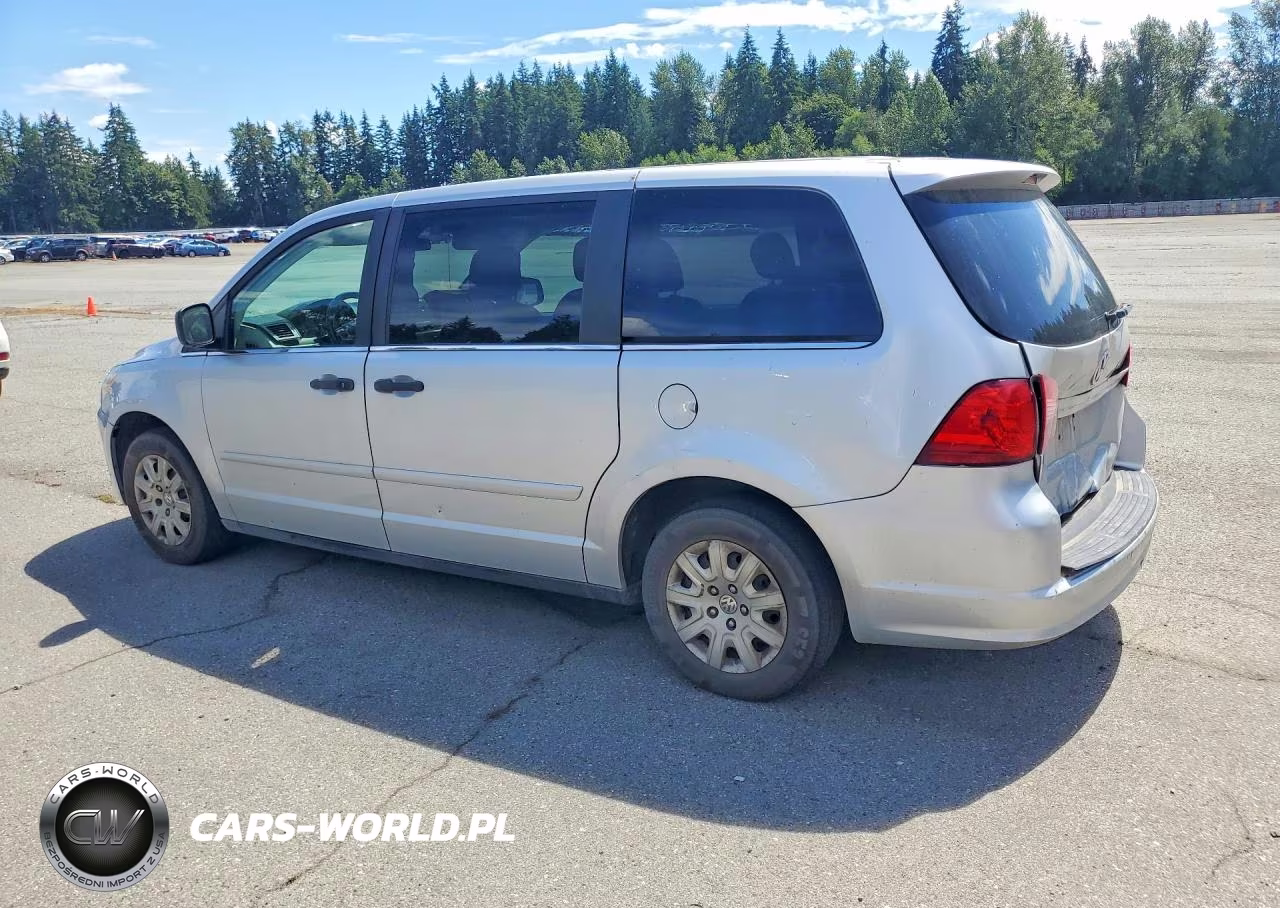 2011 Volkswagen Routan S VIN:2V4RW4DG8BR714784 - 2