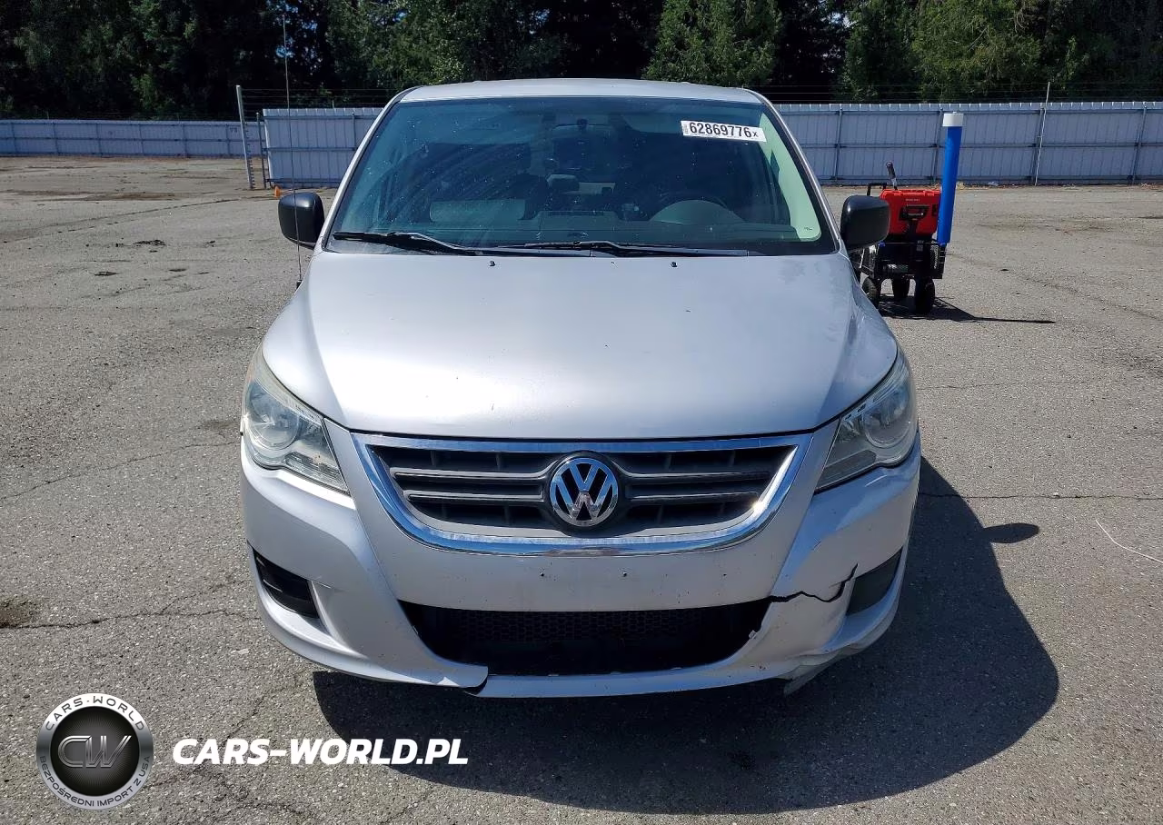 2011 Volkswagen Routan S VIN:2V4RW4DG8BR714784 - 5