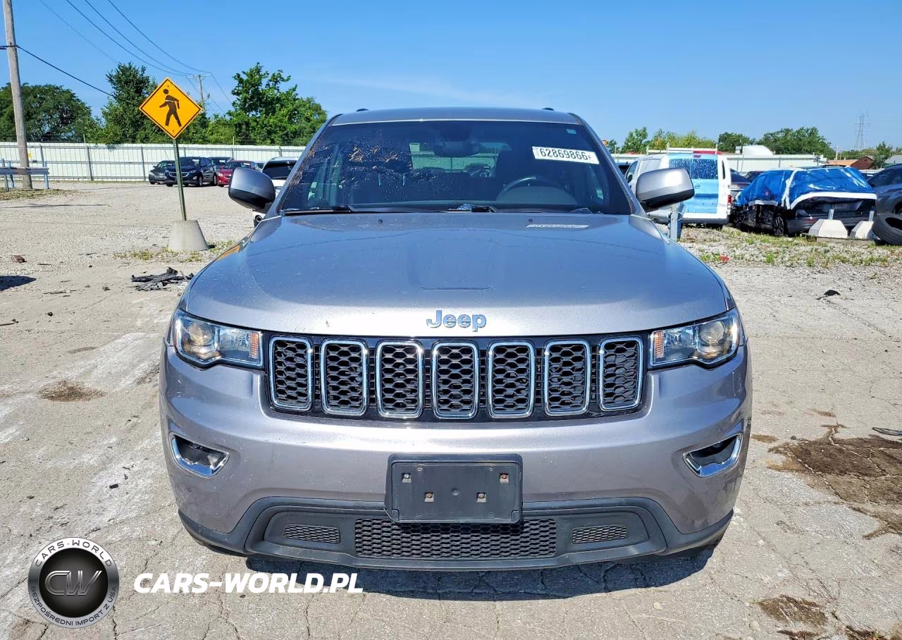 2017 Jeep Grand Cherokee Laredo VIN:1C4RJFAG4HC773048 - 5