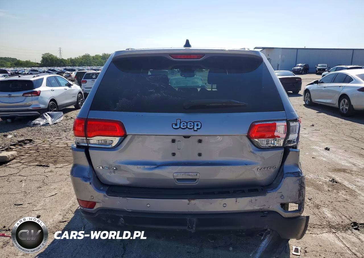 2017 Jeep Grand Cherokee Laredo VIN:1C4RJFAG4HC773048 - 6